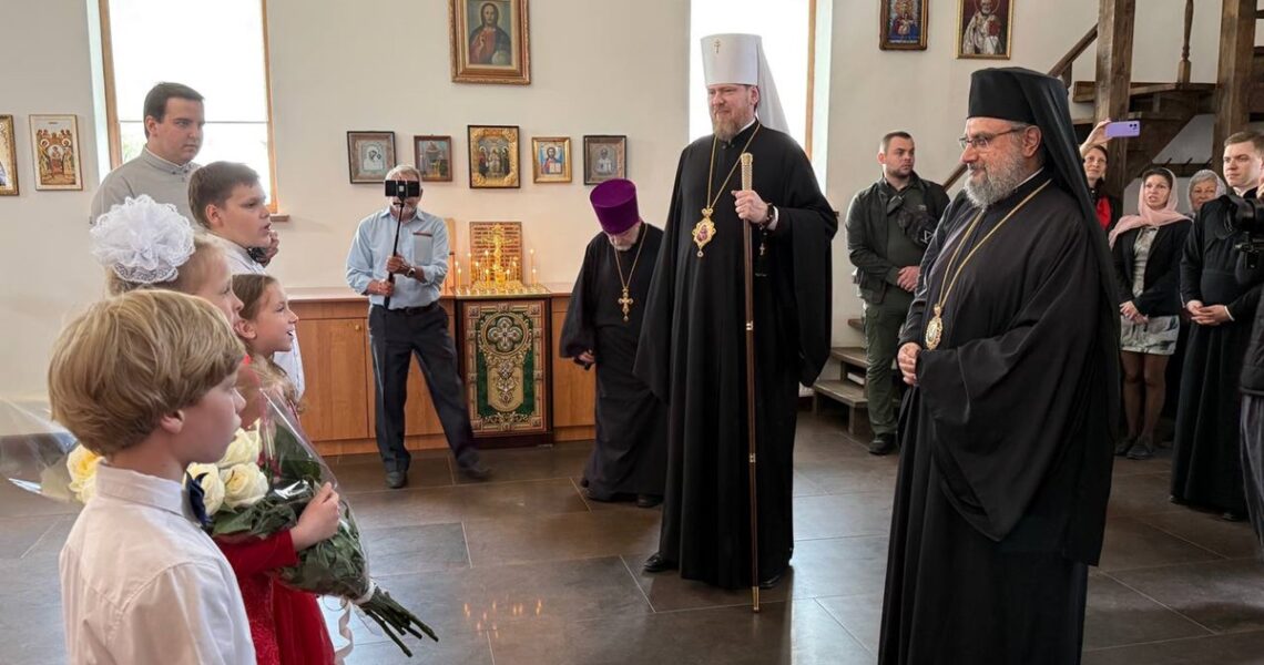 Новини світу - До тимчасово окупованого Маріуполя прибув єпископ з Сирії