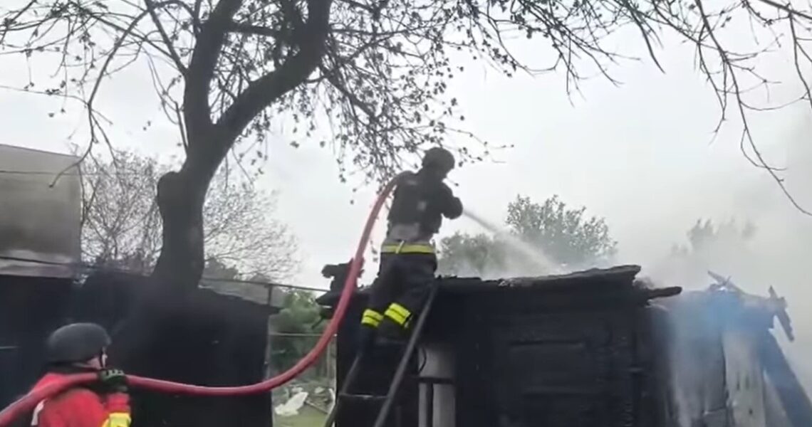 Новини України - ДСНС показала наслідки удару РФ по селу під Сумами