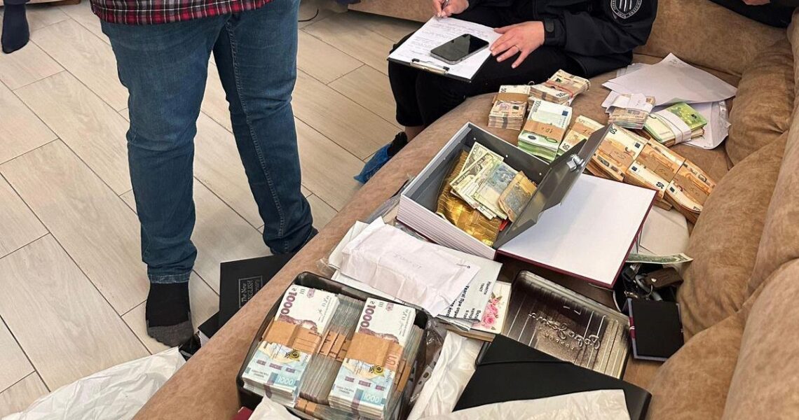 Новини України - Гендиректор Нижньодністровської ГЕС отримав підозру