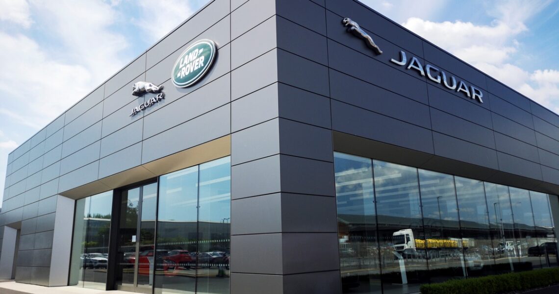Новини бізнесу - Jaguar Land Rover відновила експорт авто до США