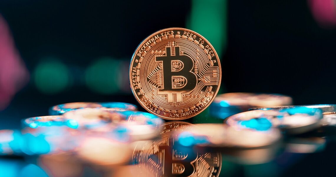 Новини світу - Курс біткоїну перевищив 105 тис. дол. уперше з січня