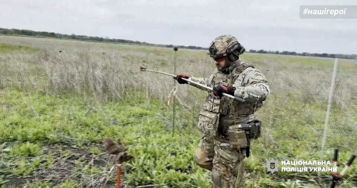 Порятунок людей та розмінування деокупованої території – історія вибухотехніка на псевдо Січень