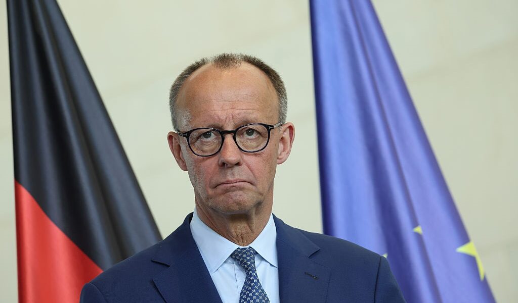 Новини світу - Німеччина не виключає конфіскацію активів РФ - Мерц
