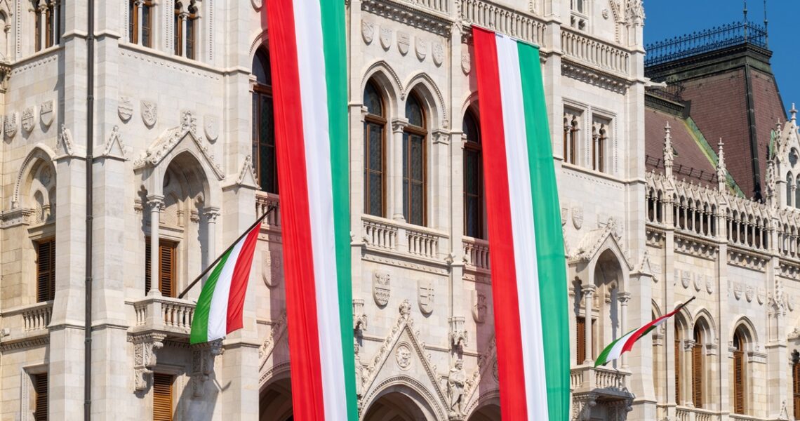 Новини світу - Опозиція в Угорщині випереджає партію Орбана на 7% - опитування