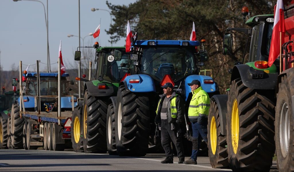 Новини світу - Польські перевізники готують протест на кордоні з Україною