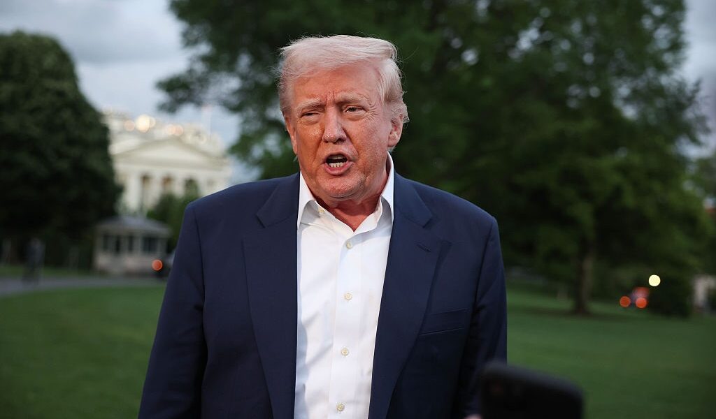 Новини світу - Трамп вимагає, щоб Україна погодилася на переговори з РФ у Туреччині