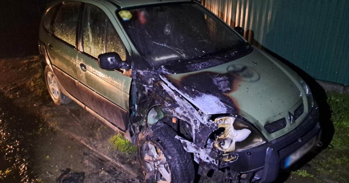 Новини України - ​У Бердичеві підпалили два військових автомобілі