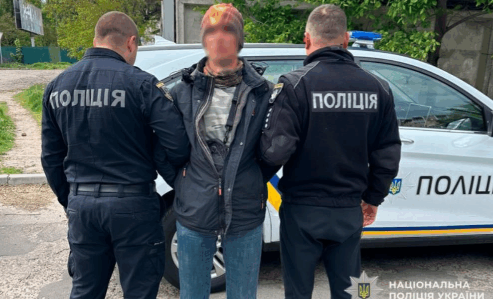 Новини України - У Чернігові чоловік погрожував ножем військовим ТЦК