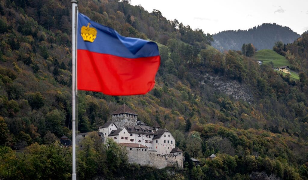 Новини світу - У Ліхтенштейні заморозили російські активи через санкції США - ЗМІ