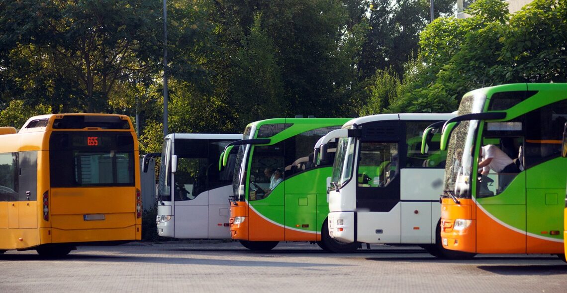 Новини бізнесу - Україна імпортувала автобусів на $13 млн з початку року