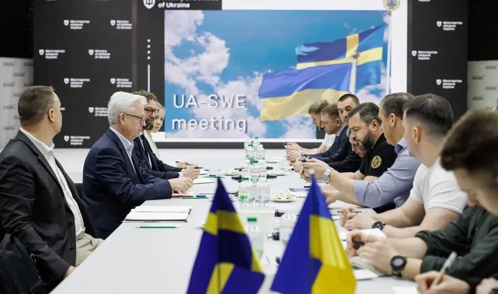 Новини України - Україна та Швеція домовились про модернізацію літаків