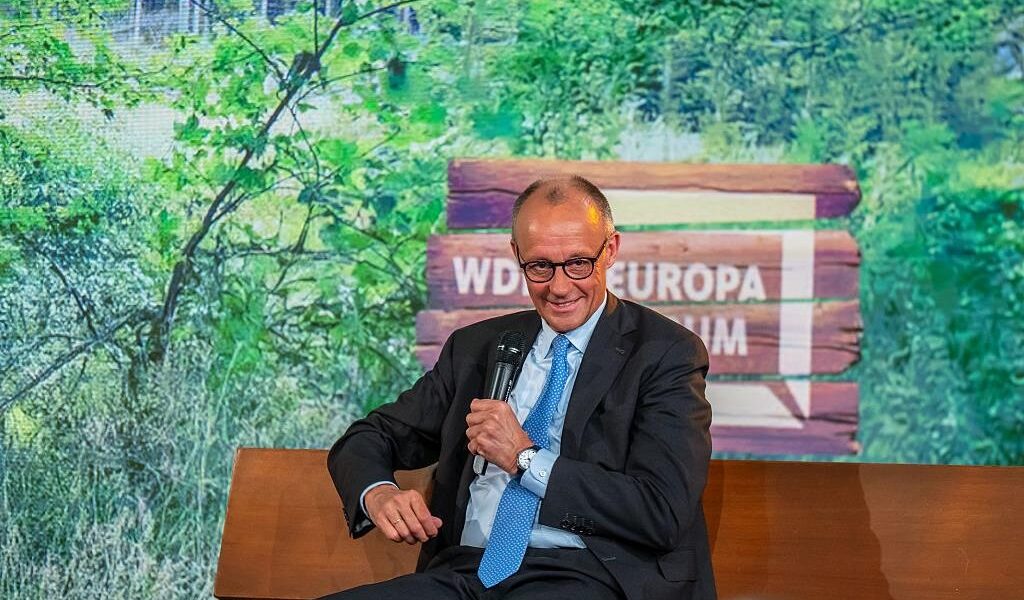 Новини світу - В України нема обмежень на удари по РФ - Мерц