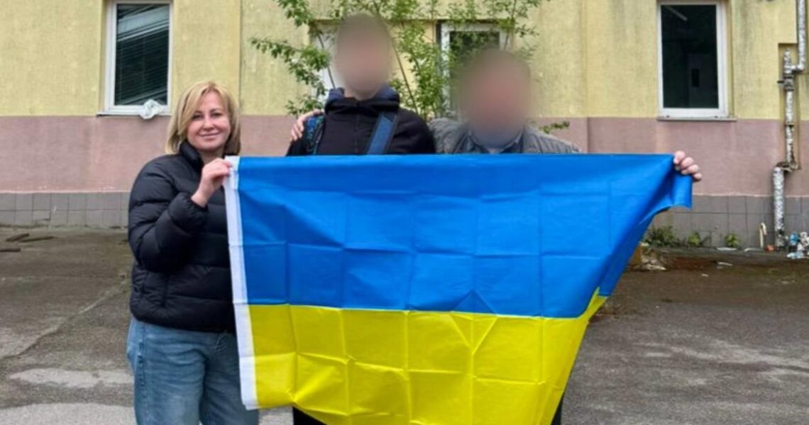 Новини України - В Україну повернувся хлопець після трирічної окупації