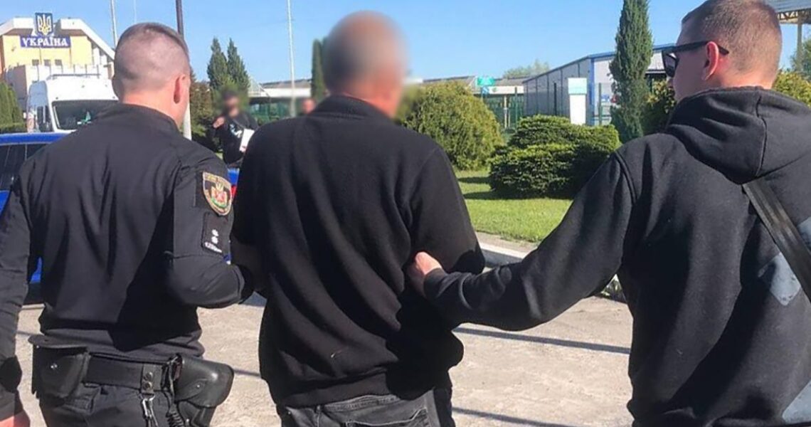 Новини України - В Україну з Німеччини екстрадували підозрюваного у торгівлі людьми
