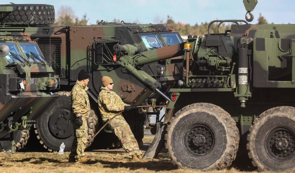 Новини світу - Влітку закінчується допомога США: що чекає Україну