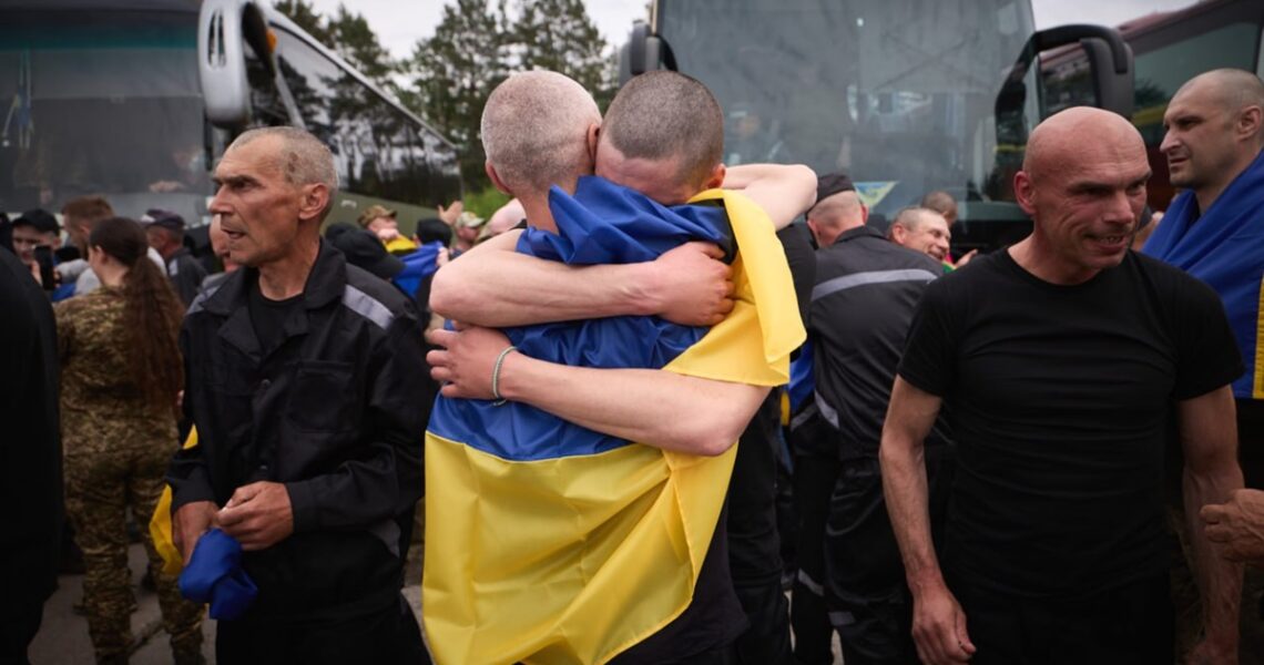 Новини України - З російського полону повернулись 303 військових