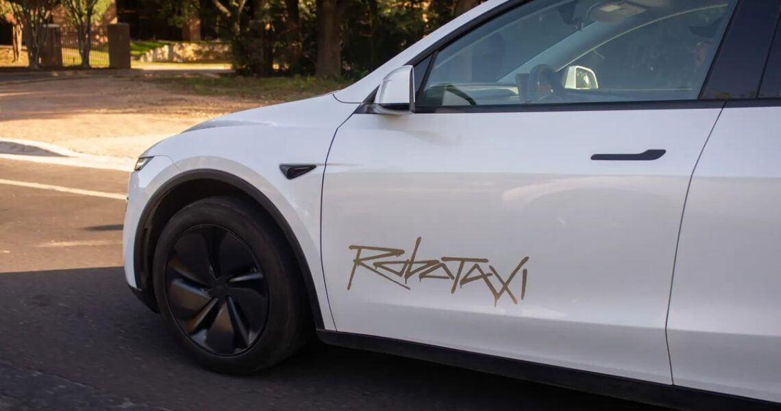 Авто новини - Акції Tesla зросли на 8% після запуску роботаксі у Техасі