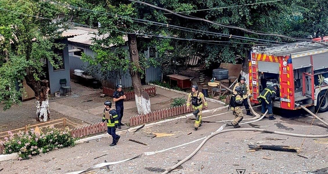 Новини України - Дрон вдарив поряд із будівлею ТЦК у Кривому Розі
