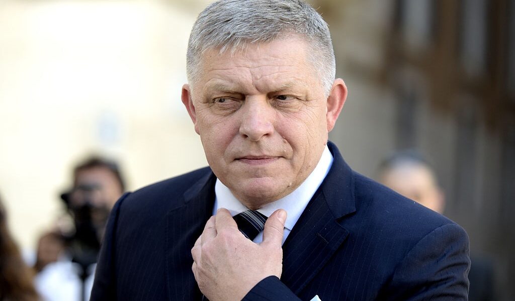 Новини світу - Фіцо пригрозив заблокувати європейські санкції проти РФ