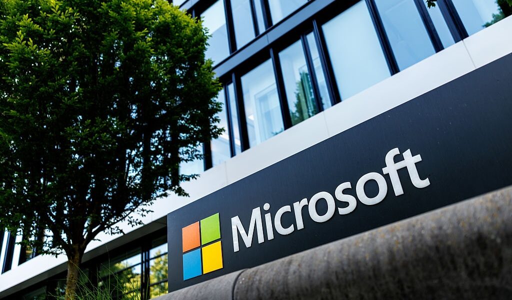 Новини бізнесу - Microsoft додатково звільнила сотні людей