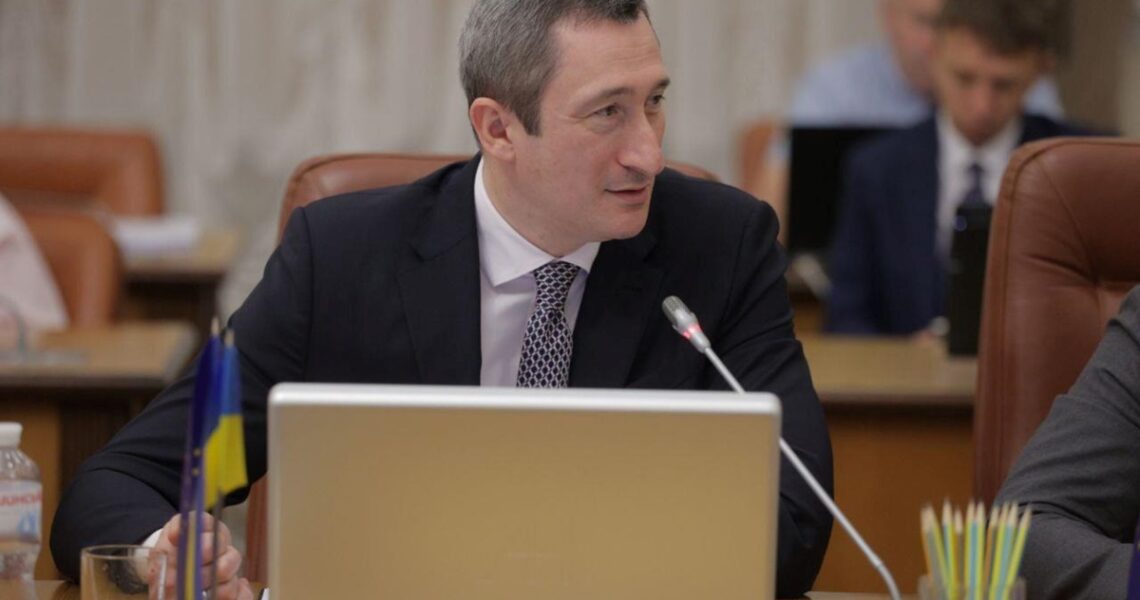 Новини України - НАБУ оголосило підозру віцепрем’єру Чернишову