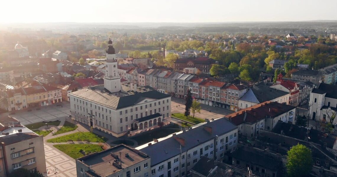 Новини України - Нічна атака на Дрогобич: у повітрі виявили перевищення небезпечних речовин