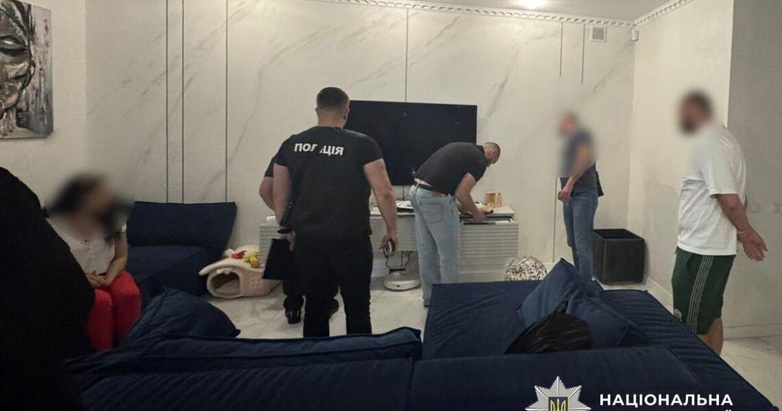 Новини України - Поліція проводить обшуки у справі про збори для Назарія Гусакова