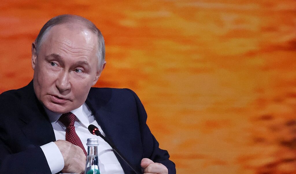 Новини світу - Путін назвав "корисною" конфіскацію активів Росії