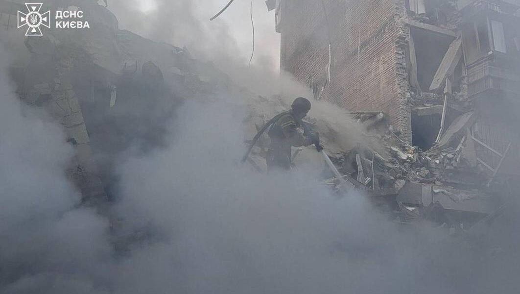 Новини Києва - РФ вдарила по Києву ракетою з касетним боєприпасом