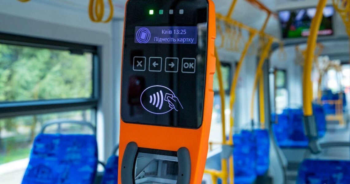 Новини Києва - У наземному транспорті Києва не працює оплата QR-квитками