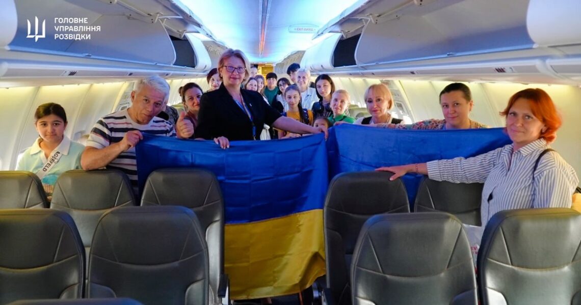 Новини України - З Ірану евакуювали 31 українця, серед них - 14 дітей