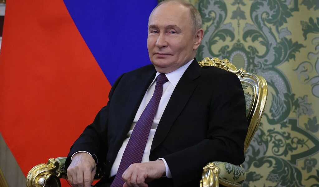 Новини України - Зеленський назвав фактори, які допомагають Путіну