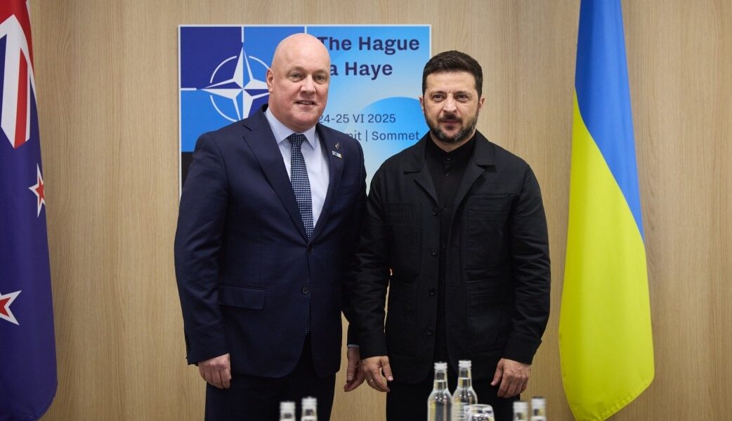 Новини України - Зеленський обговорив з прем’єром Нової Зеландії боротьбу з "шахедами"
