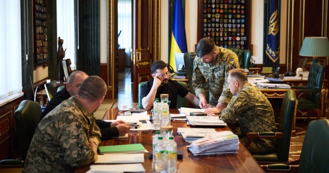 Новини України - Зеленський розповів про нараду з військовими