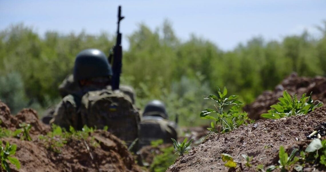 Новини України - ЗСУ відбивають десятки штурмів біля Покровська