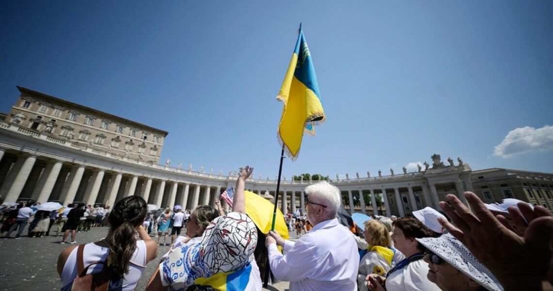 Новини світу - Діалог замість зброї: Папа Лев XIV закликав до молитви за мир