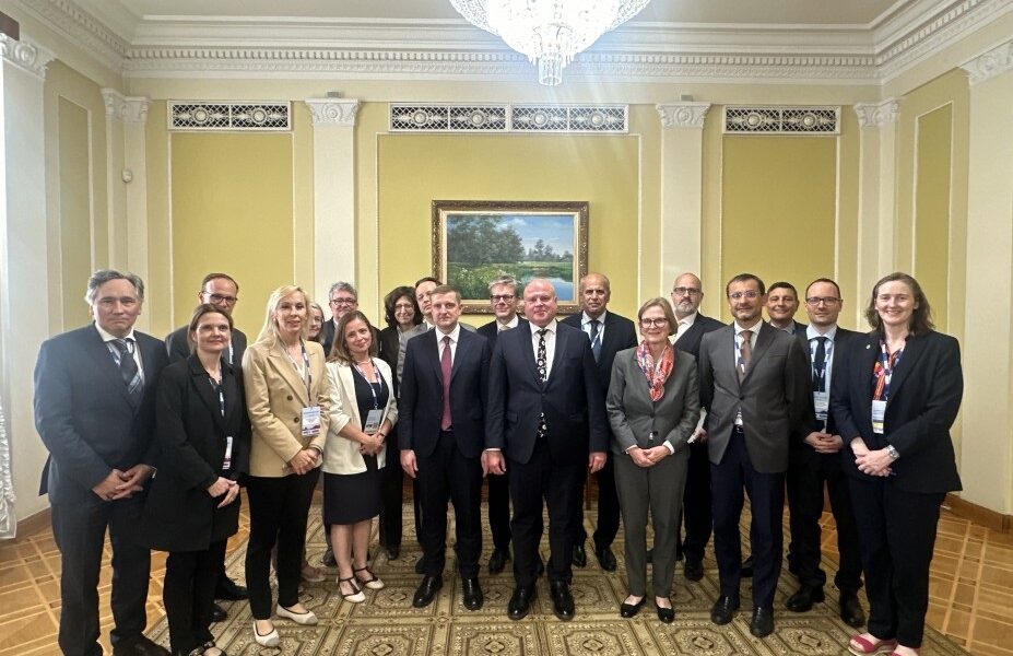 Новини України - До України прибула делегація послів ОБСЄ вперше за вісім років