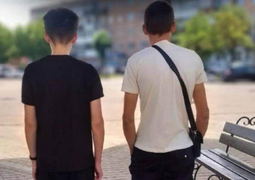 Новини України - Двох підлітків повернули з тимчасово окупованих територій