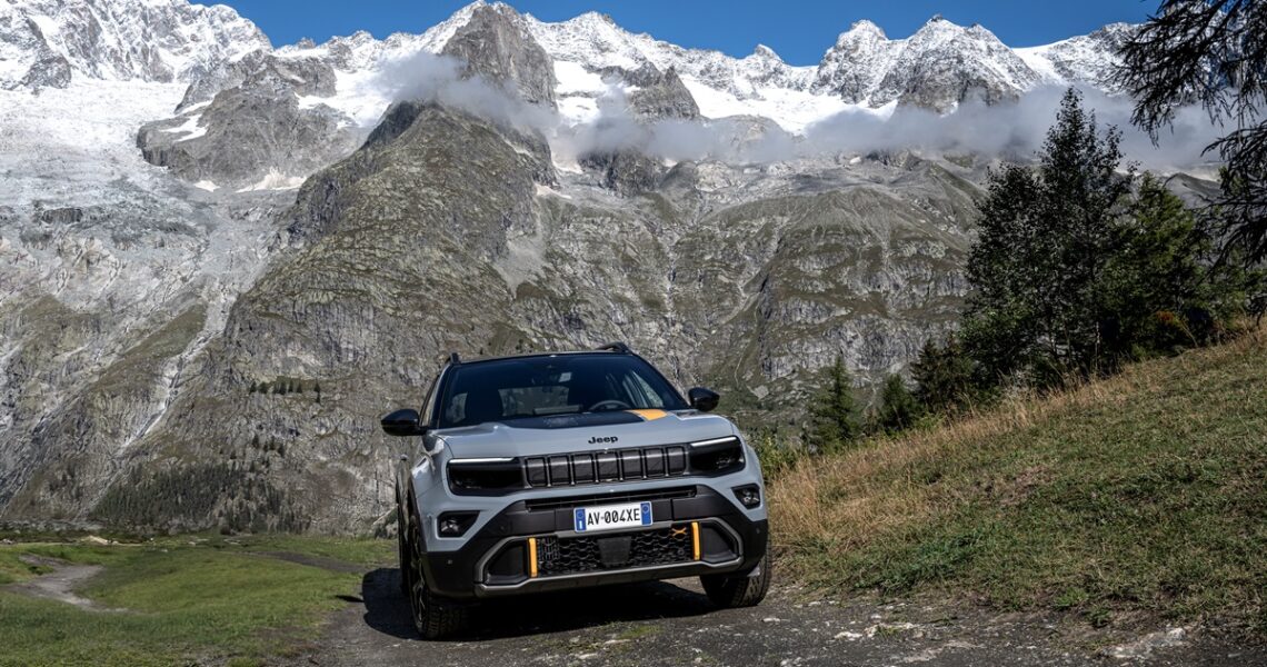 Авто новини - Jeep Avenger досяг 200 тисяч замовлень та отримав повнопривідну версію 4xe
