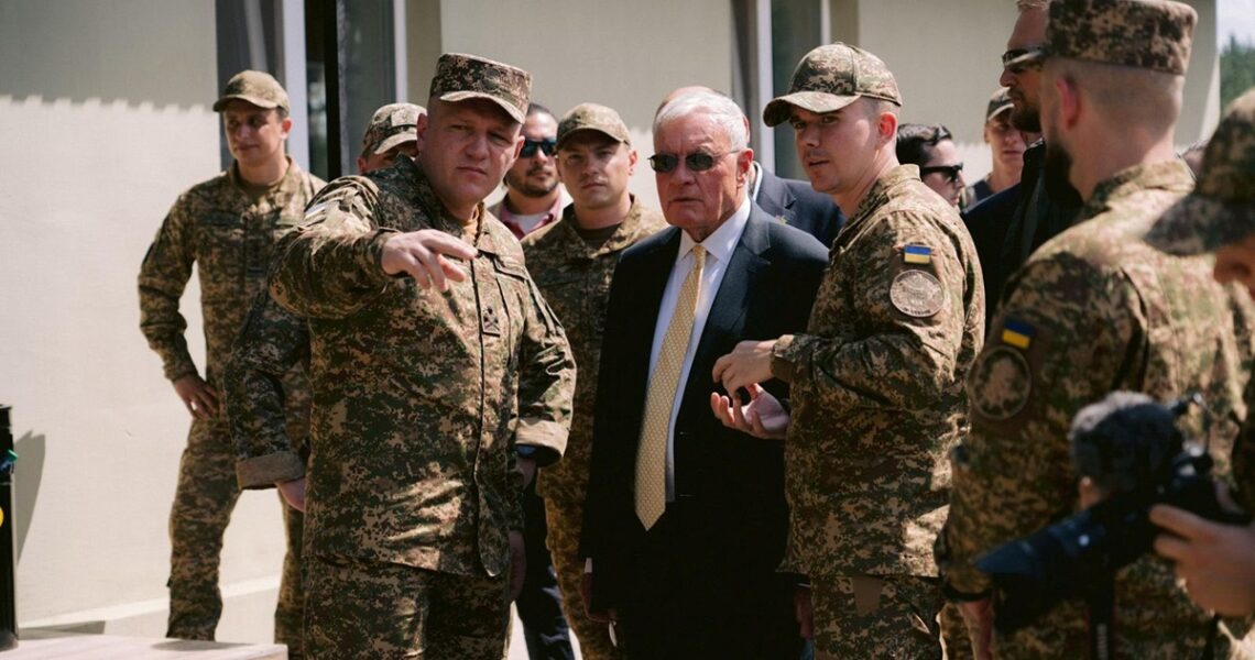 Новини України - Келлог відвідав тренування Нацгвардії