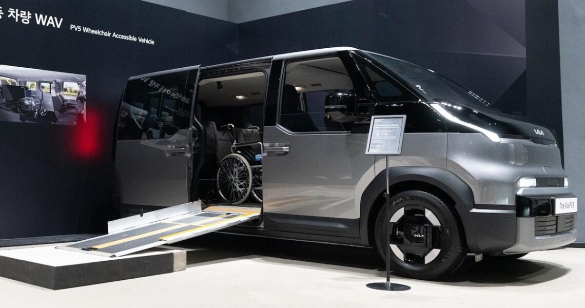 Авто новини - Kia розкрила деталі модульної електровантажівки PV5