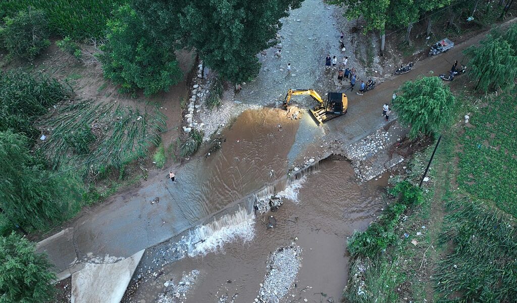 Новини світу - Китай накрили потужні зливи, є загиблі