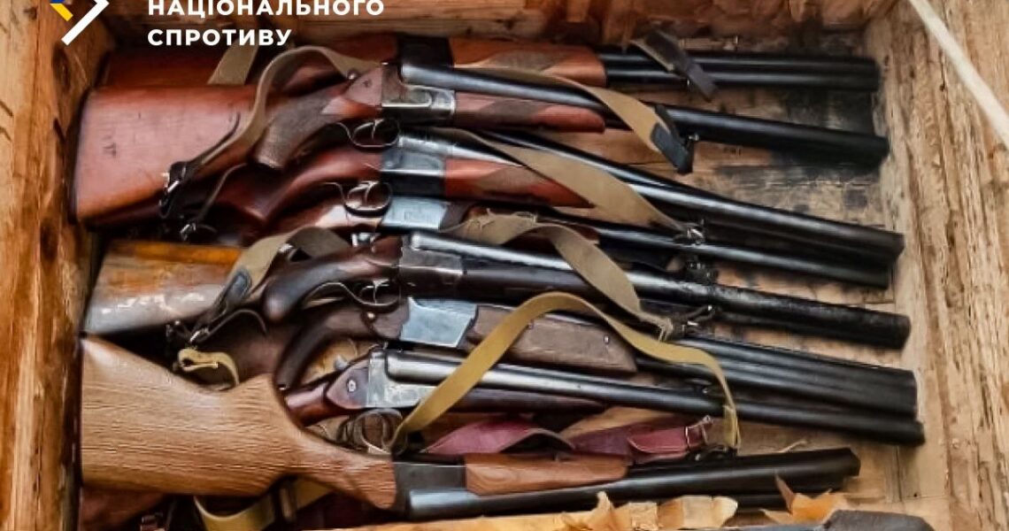 Новини світу - Окупанти на ТОТ вилучають в українців зброю і передають своїй армії - ЦНС