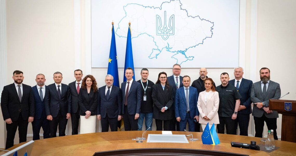 Новини України - Оновлений Кабмін провів перше засідання