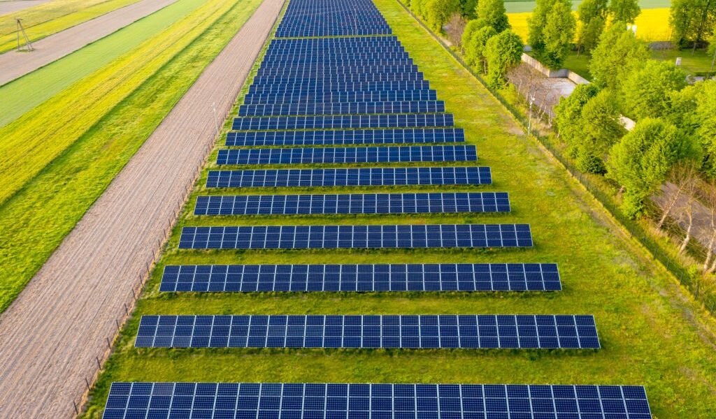 Новини бізнесу - Сонце стало в червні головним джерелом електроенергії в Європі