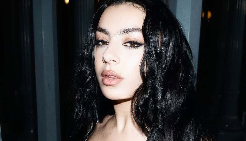 Новини культури - Співачка Charli XCX вийшла заміж