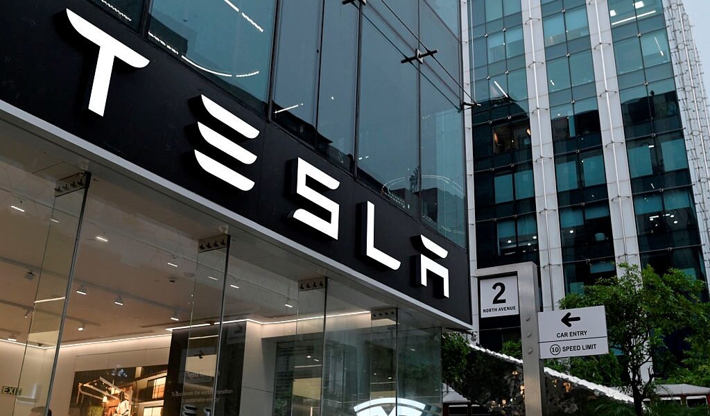 Новини бізнесу - Tesla відзвітувала про 16% падіння прибутку