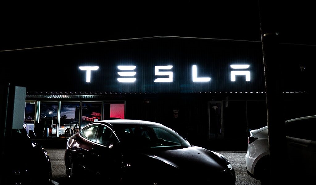 Новини України - Tesla втратила мільярди доларів через продаж 75% своїх біткоїнів