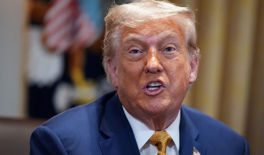 Новини світу - Трамп пригрозив Путіну "невеличким сюрпризом"