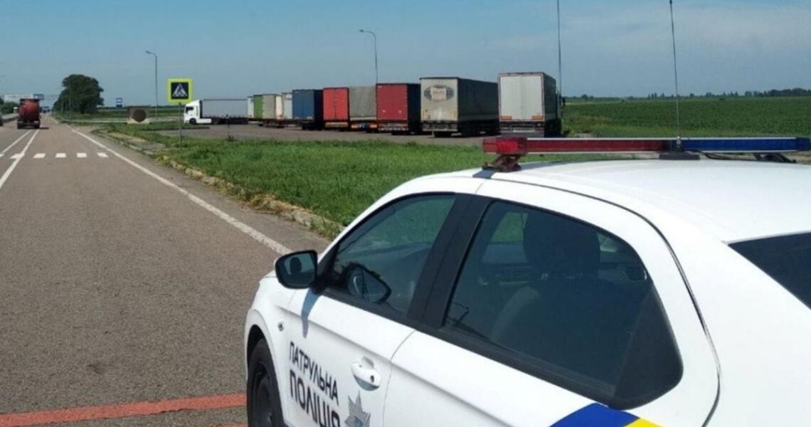 Новини Києва - У Києві через спеку ввели обмеження руху вантажівок
